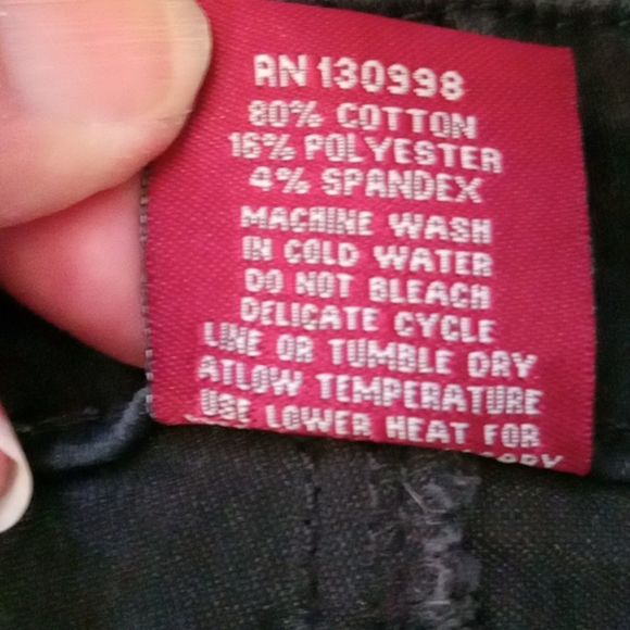 Ling Collection junior sz Lg black raw hem distressed overall shorts / - Picture 12 of 12